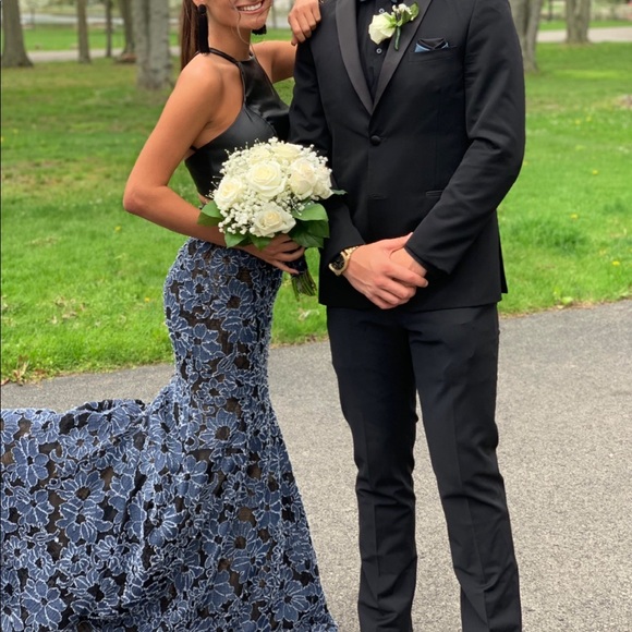 Prom Dress - Picture 3 of 6